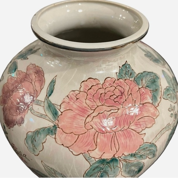 Vintage Chinoiserie Vase Famille Rose Style MCM Cottagecore Romantic Pink Floral - Picture 6 of 8